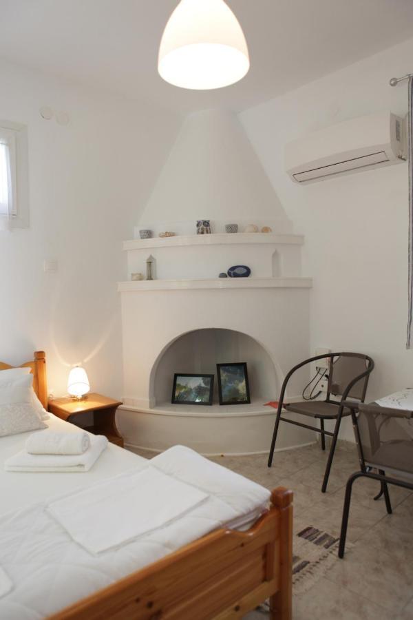 O Pyrgos Accommodations Panormos  Exterior foto