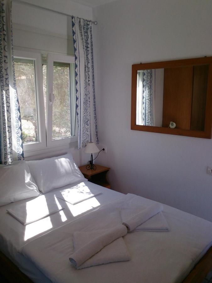 O Pyrgos Accommodations Panormos  Exterior foto