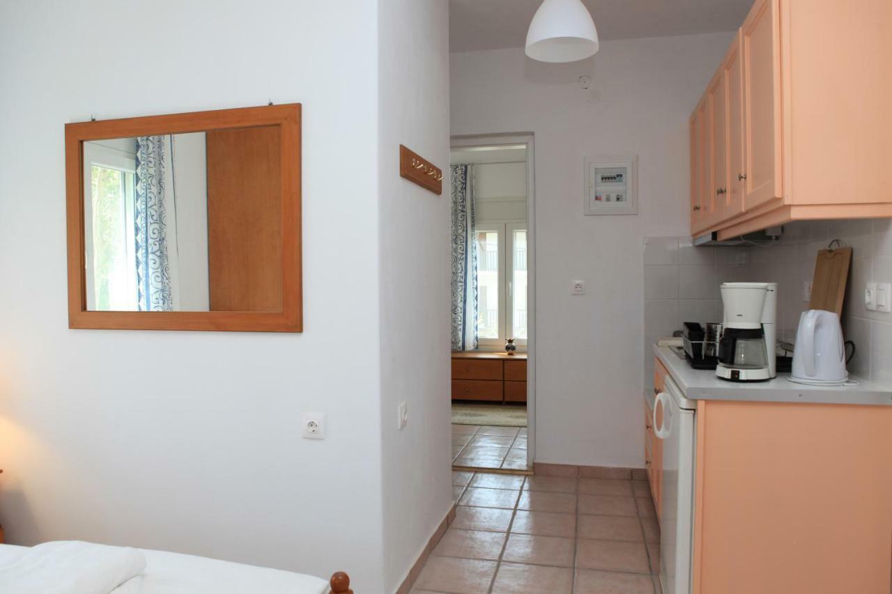 O Pyrgos Accommodations Panormos  Exterior foto